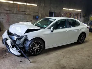 Toyota Camry 2.5L 4 2023