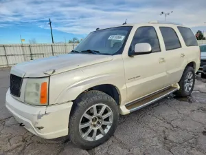 Cadillac Escalade 6.0L 8 2004