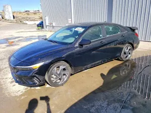 Hyundai Elantra 2.0L 4 2025