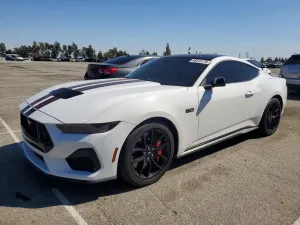Ford Mustang 5.0L 8 2024