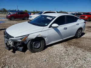 Nissan Altima 2.5L 4 2020