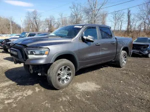 RAM 1500 5.7L 8 2021
