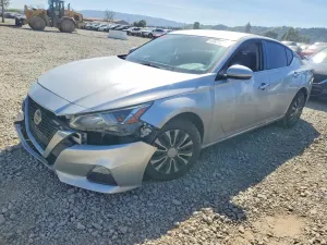 Nissan Altima 2.5L 4 2019
