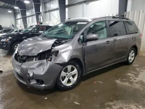 Toyota Sienna 3.5L 6 2014