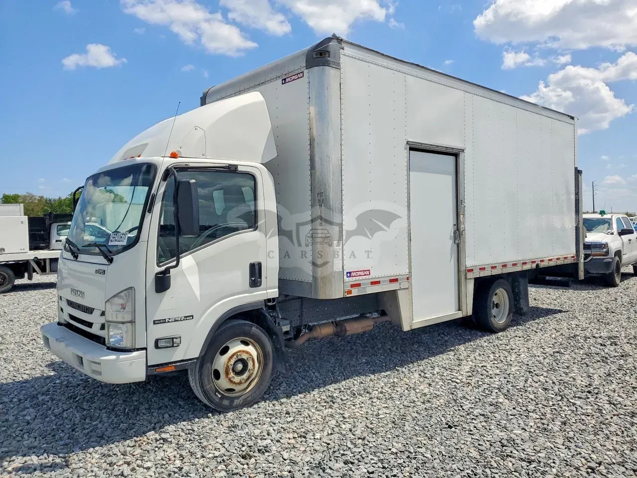 Isuzu NPR 6.6L 8 2021
