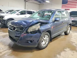 Volkswagen Tiguan 2.0L 4 2011