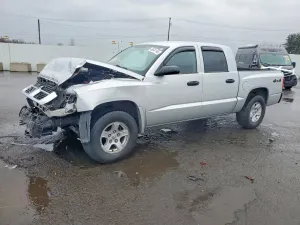 Dodge Dakota 4.7L 8 2005