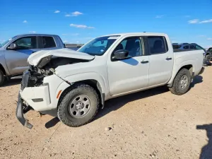 Nissan Frontier 3.8L 6 2022