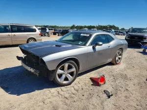 Dodge Challenger 5.7L 8 2011