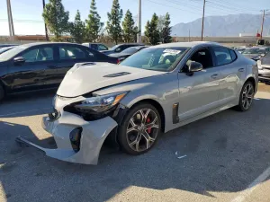 Kia Stinger 3.3L 6 2021