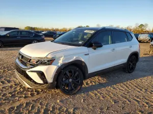 Volkswagen Taos 1.5L 4 2024