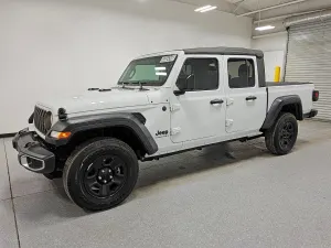 Jeep Gladiator 3.6L 6 2025