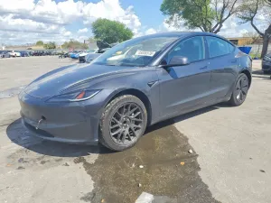 Tesla Model 3 2025