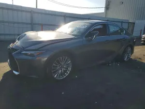 Lexus IS 2.0L 4 2025