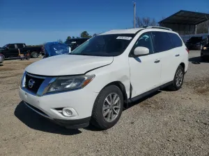 Nissan Pathfinder S 3.5L 6 2014