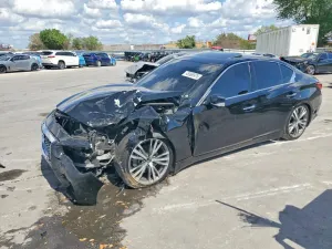 Infiniti Q50 3.0L 6 2021