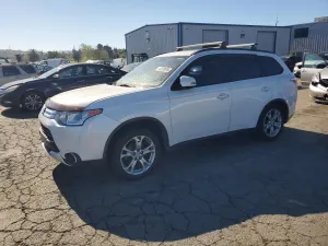 Mitsubishi Outlander 2.4L 4 2015
