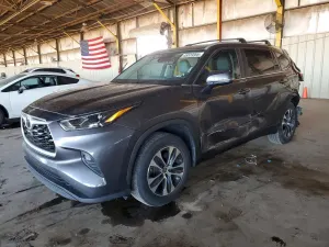 Toyota Highlander 2.4L 4 2023