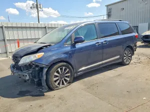 Toyota Sienna 3.5L 6 2018