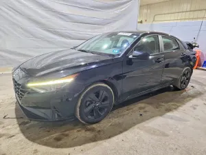 Hyundai Elantra 2.0L 4 2021