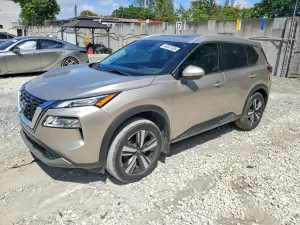 Nissan Rogue 2.5L 4 2021