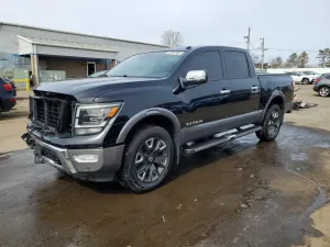 Nissan Titan 5.6L 8 2021