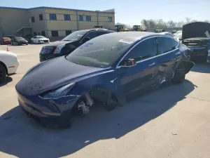 Tesla Model 3 2020