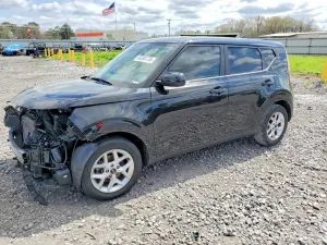 Kia Soul 2.0L 4 2023
