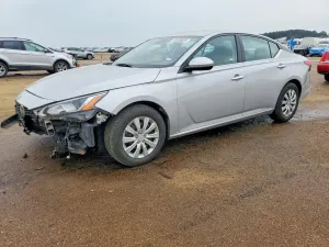 Nissan Altima 2.5L 4 2021