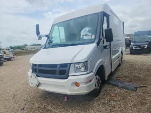 Isuzu NPR 3.0L 4 2013