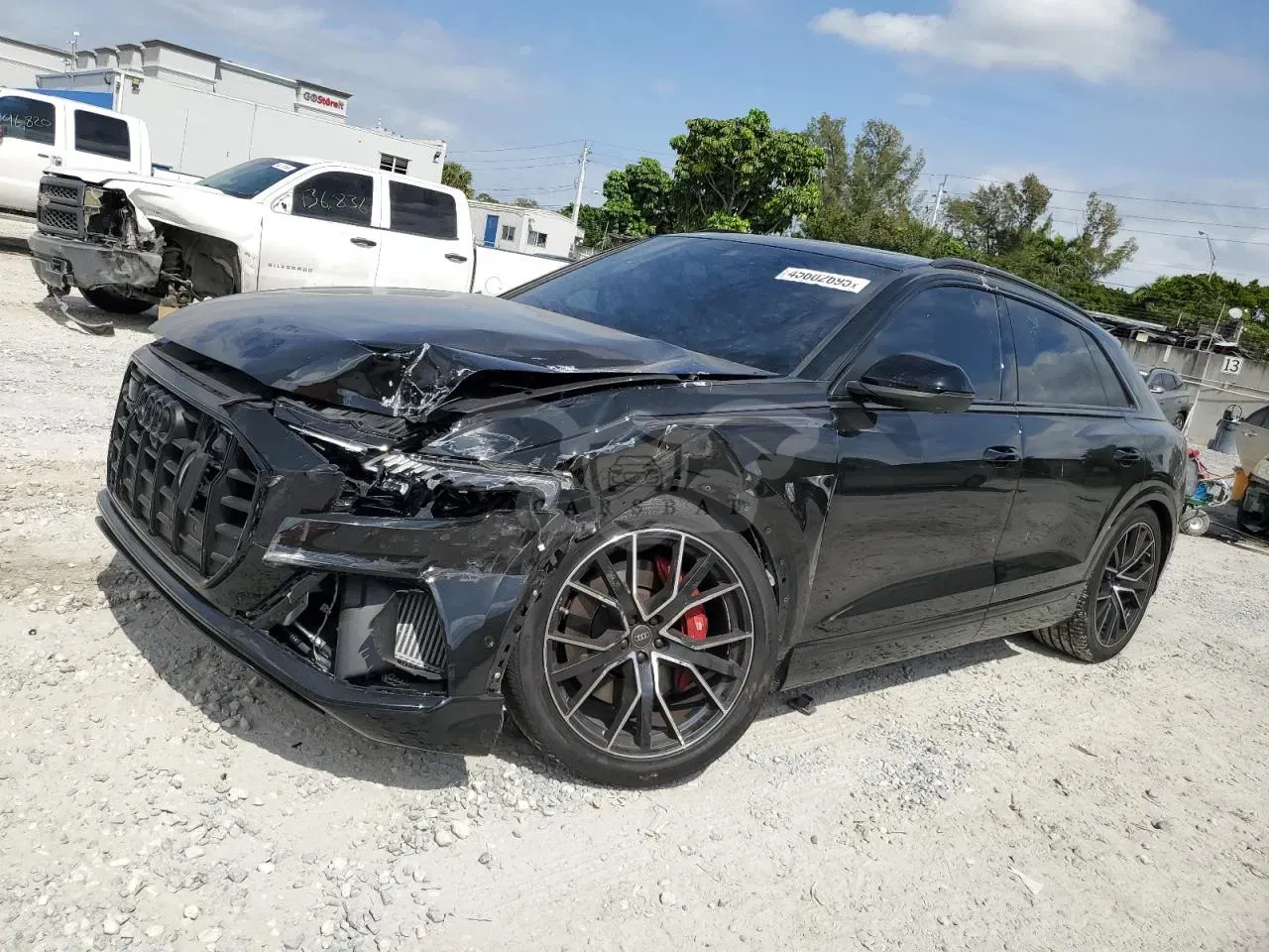 Audi SQ8 4.0L 8 2023