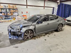 Nissan Altima 2.5L 4 2019