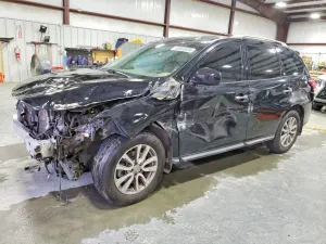 Nissan Pathfinder 3.5L 6 2015