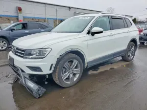 Volkswagen Tiguan 2.0L 4 2021