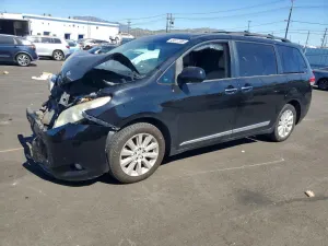 Toyota Sienna 3.5L 6 2012