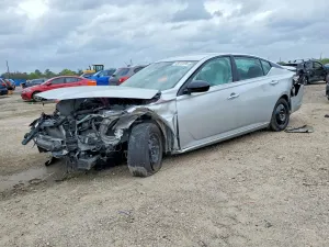 Nissan Altima 2.5L 4 2024