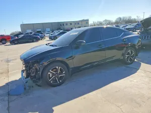 Nissan Sentra 2.0L 4 2025