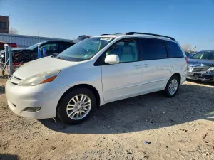 Toyota Sienna 3.5L 6 2010