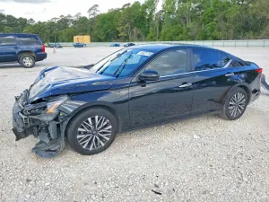 Nissan Altima 2.5L 4 2023