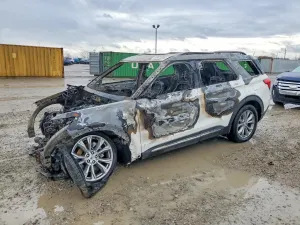 Ford Explorer 2.3L 4 2023