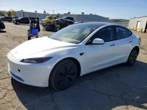 Tesla Model 3 2025