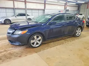 Acura ILX 2.0L 4 2015