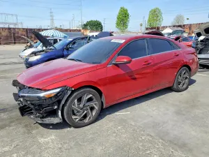 Hyundai Elantra 2.0L 4 2025
