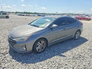 Hyundai Elantra 2.0L 4 2020