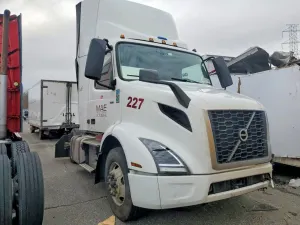 Volvo VNR 12.8L 6 2022