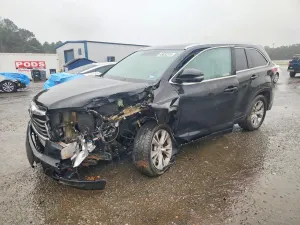 Toyota Highlander 3.5L 6 2015