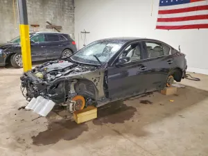 Infiniti Q50 3.0L 6 2021