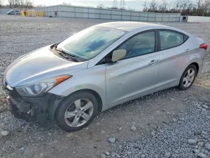Hyundai Elantra 1.8L 4 2013