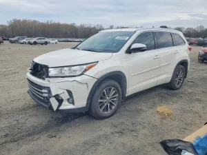 Toyota Highlander 3.5L 6 2018