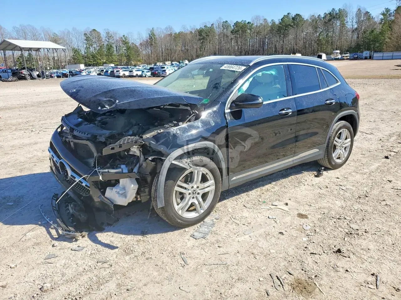 Mercedes-Benz GLA 2.0L 4 2023